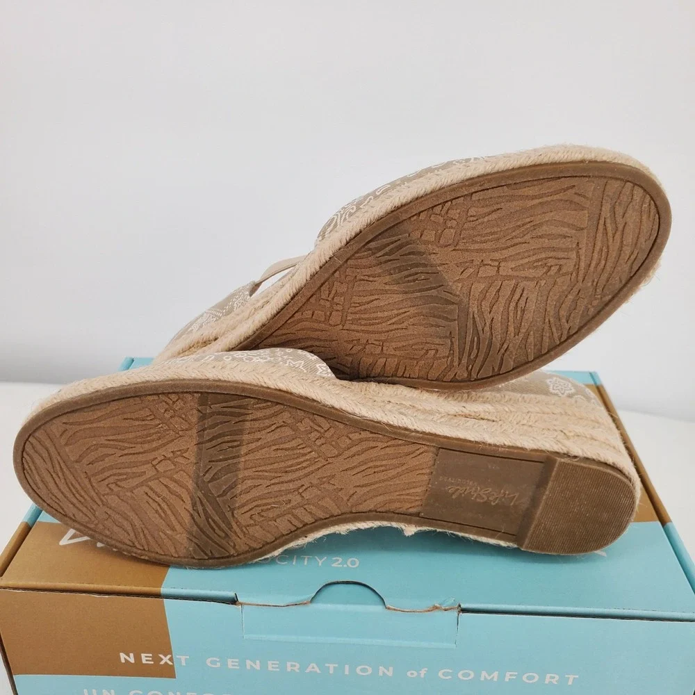 LifeStride Womens 9.5M Velocity 2.0 Kaylee Espadrille Wedge Sandal Khaki Stretch